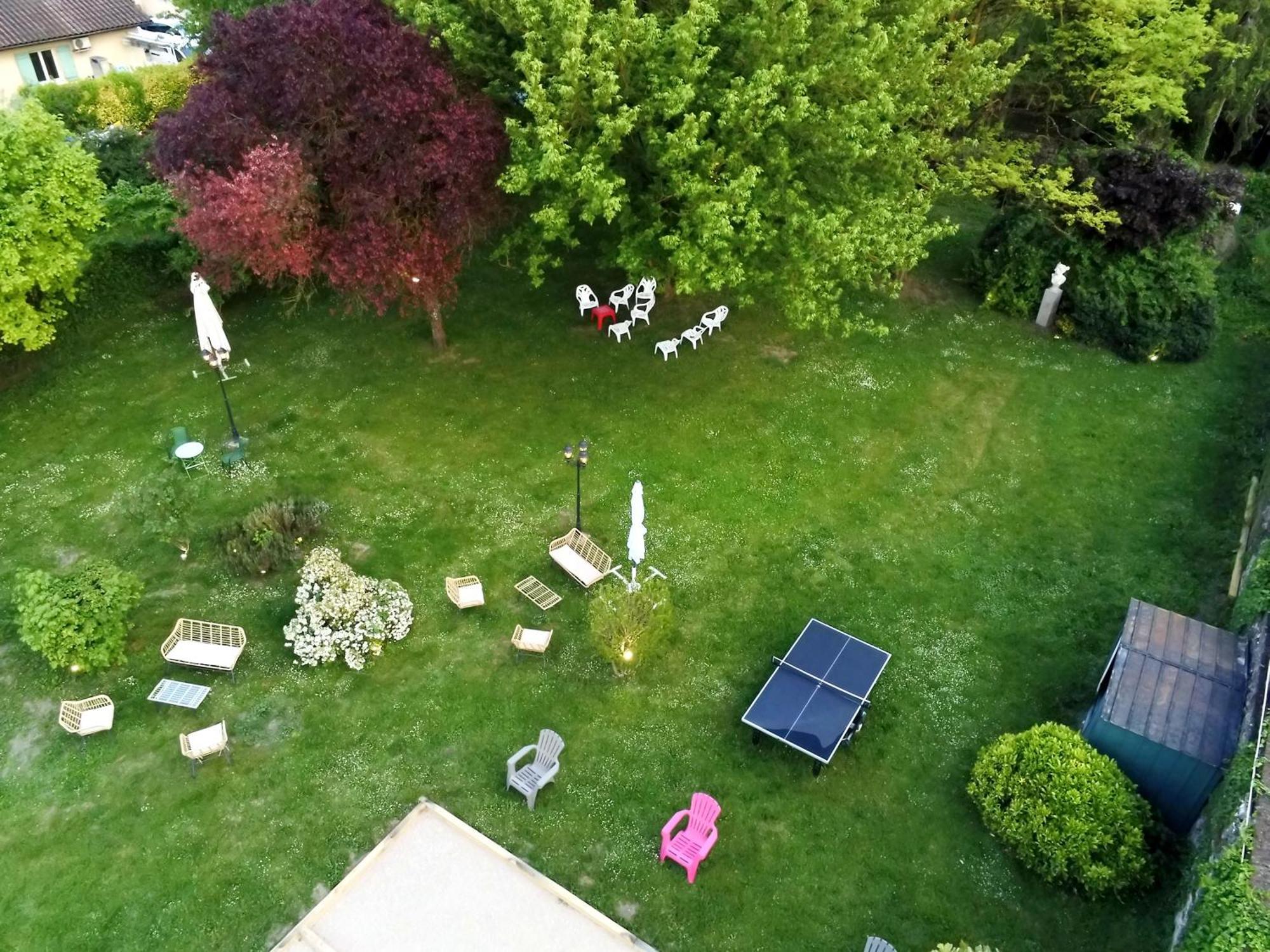 Hotel La Batisse Crémieu Dış mekan fotoğraf